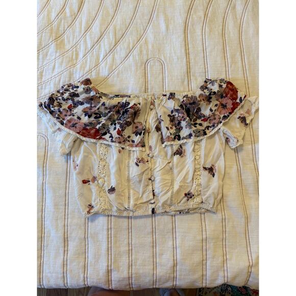 Listicle Crop Top Size Large White floral button down - Picture 1 of 4